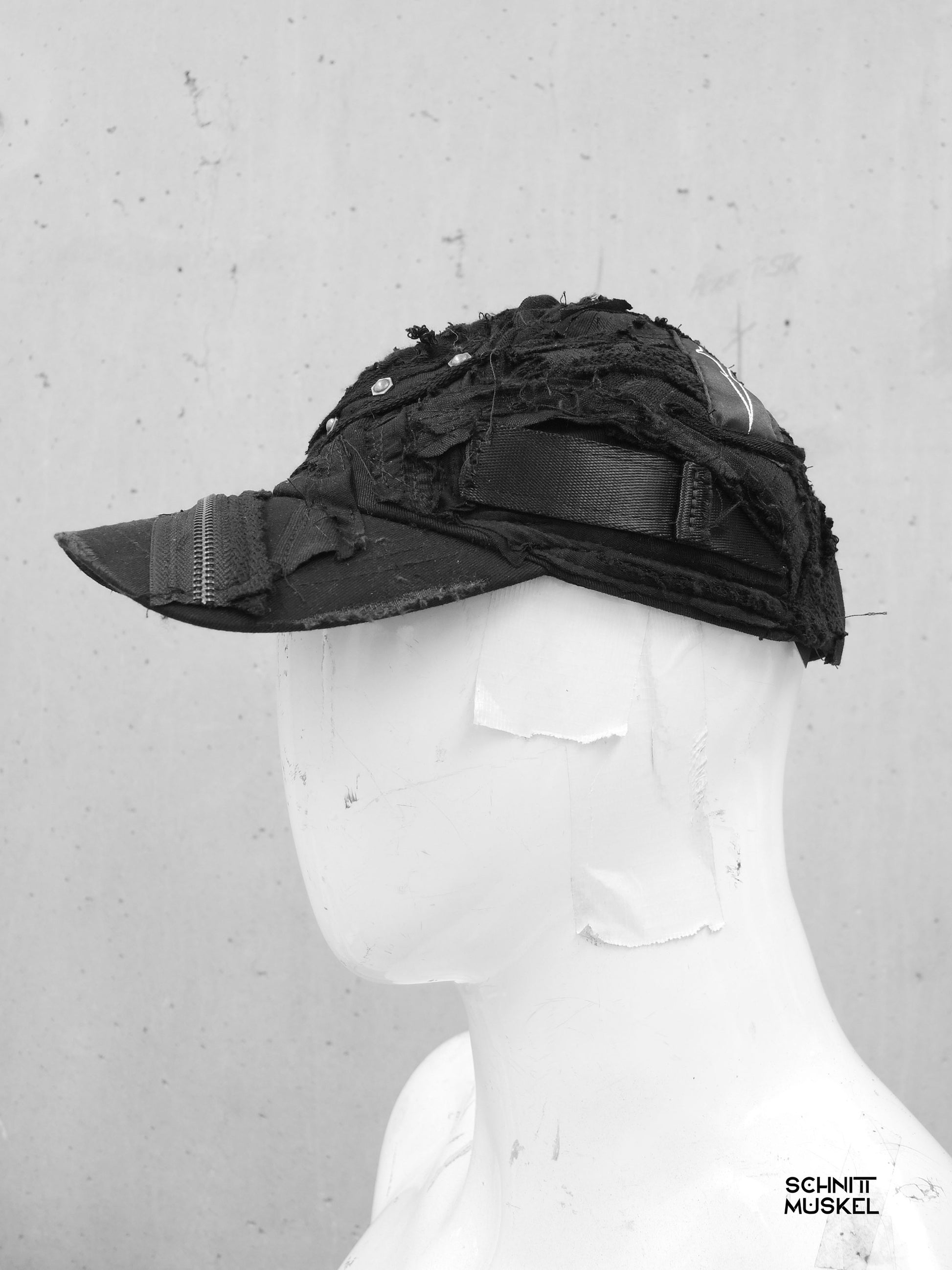 darkavantgarde Cap, custom Cap, Oneofakind Cap, Gothicschiebermütze, Gothicschirmmütze, Baseballcap schwarz, destroyed Cap