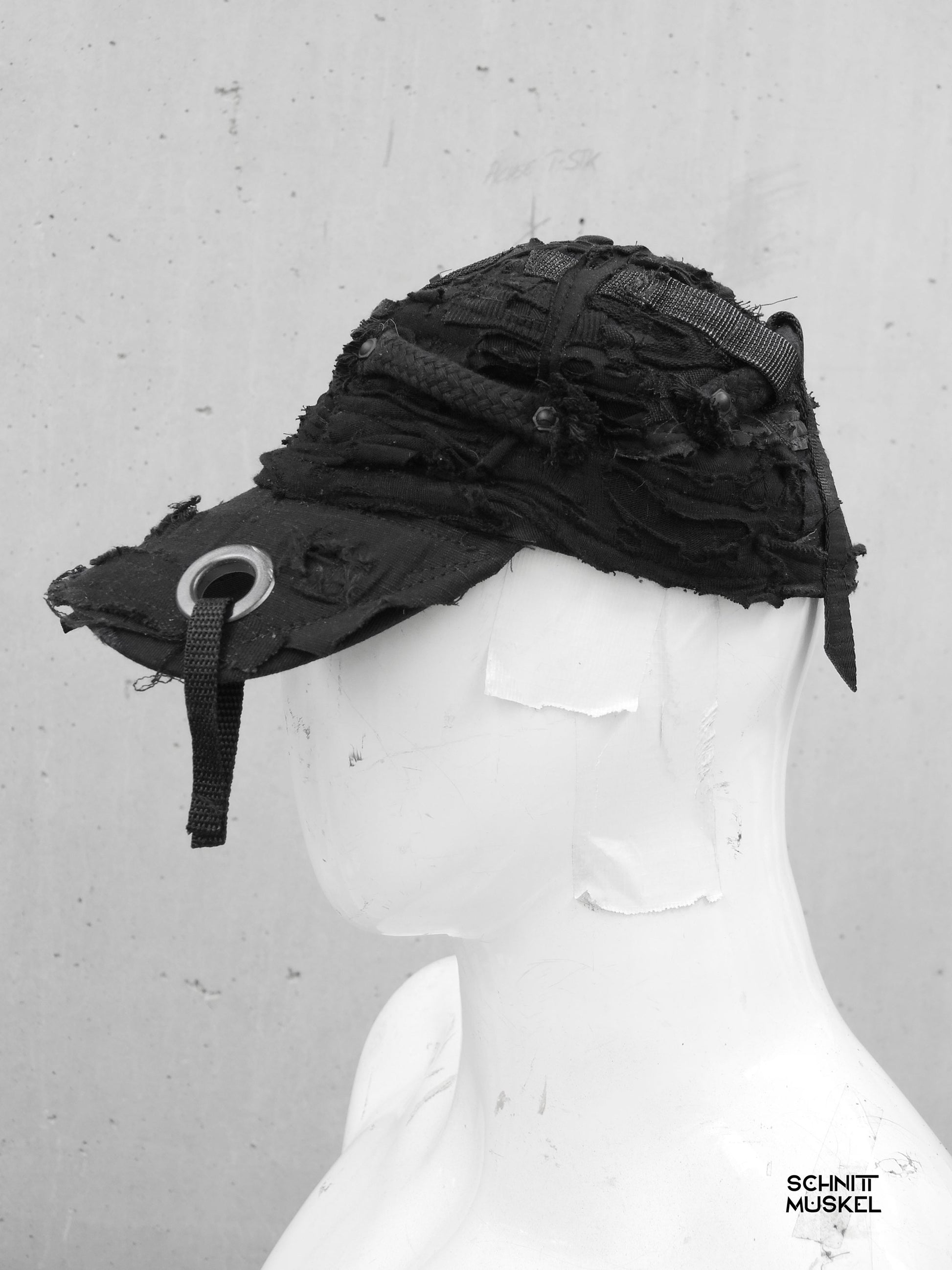 Gothicbaseballcap, darkwear, darkavantgarde, postapokalyptische Mütze, technostyle cap, Gothiccap, Gothicschiebermütze
