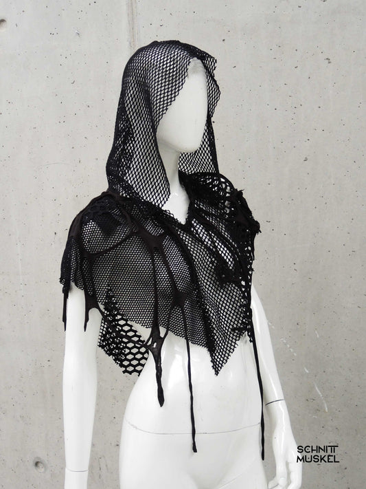 Gothic Cape, Netzcape, Netzüberwurf, postapokalyptische Mode, kinky fashion, wasteland Party Outfit