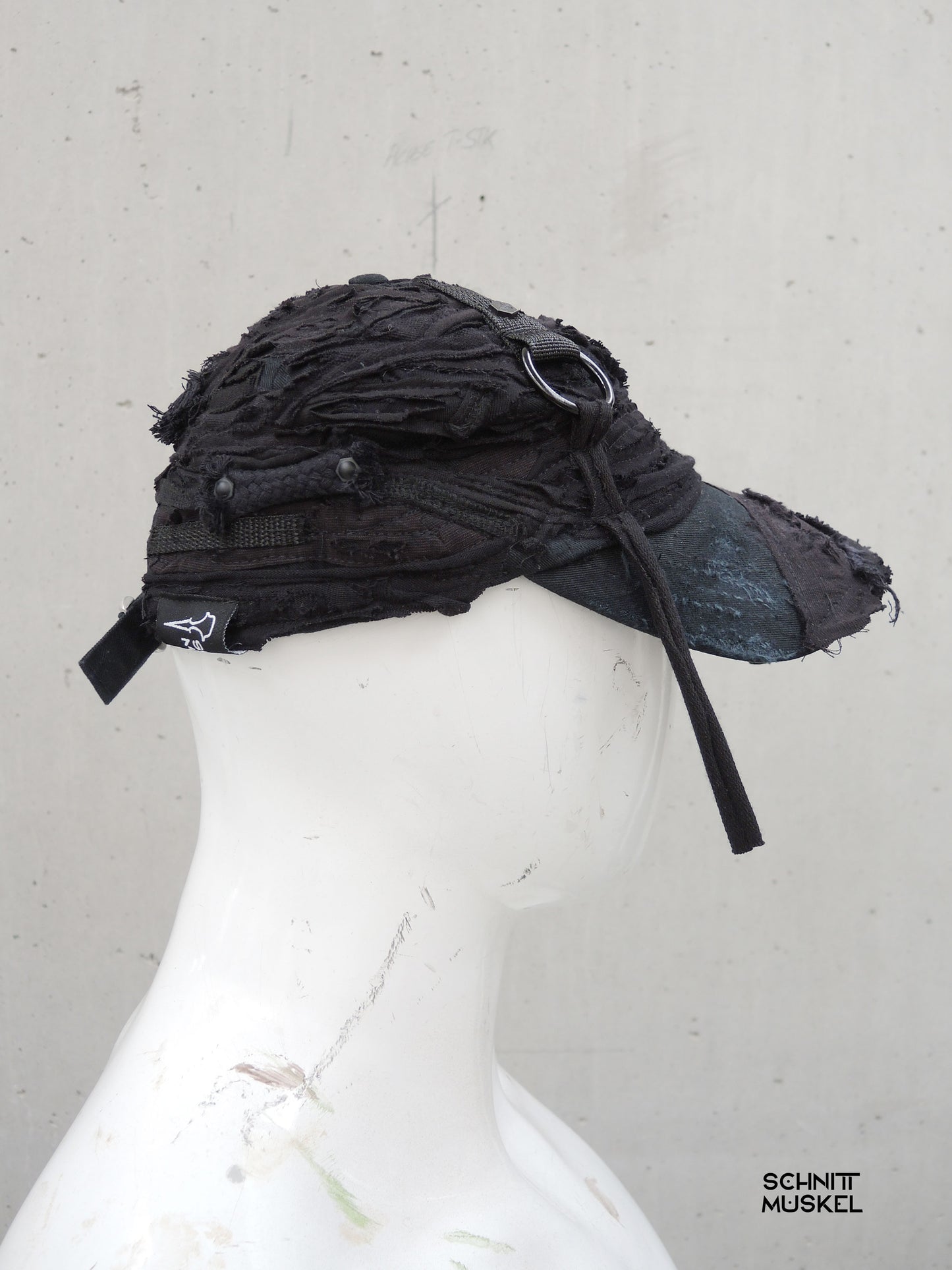 Gothicbaseballcap, darkwear, darkavantgarde, postapokalyptische Mütze, technostyle cap, Gothiccap, Gothicschiebermütze
