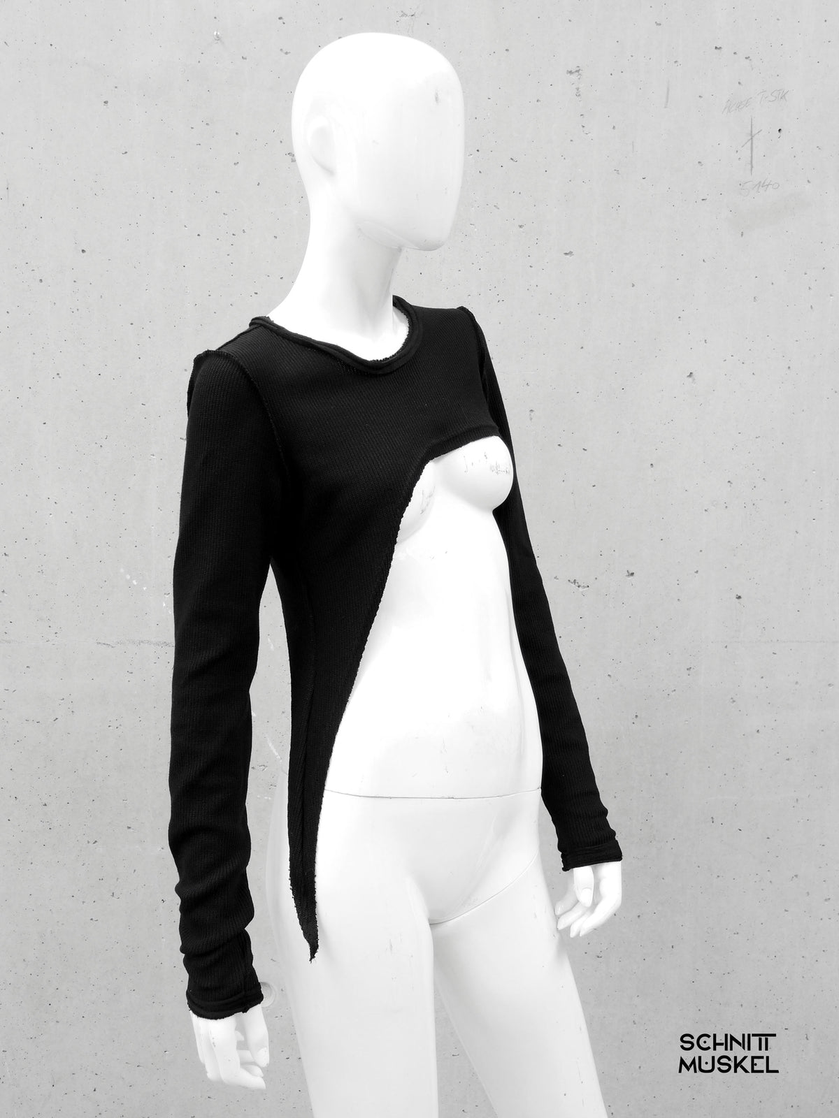 kurzer Pullover "tenebra"