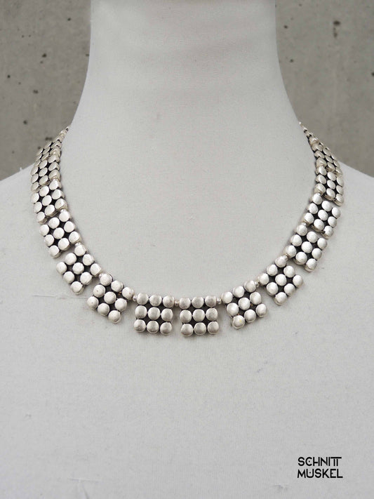 Darkavantgarde Halsschmcuk, Darkavantgarde Collier, Collier aus Punkten