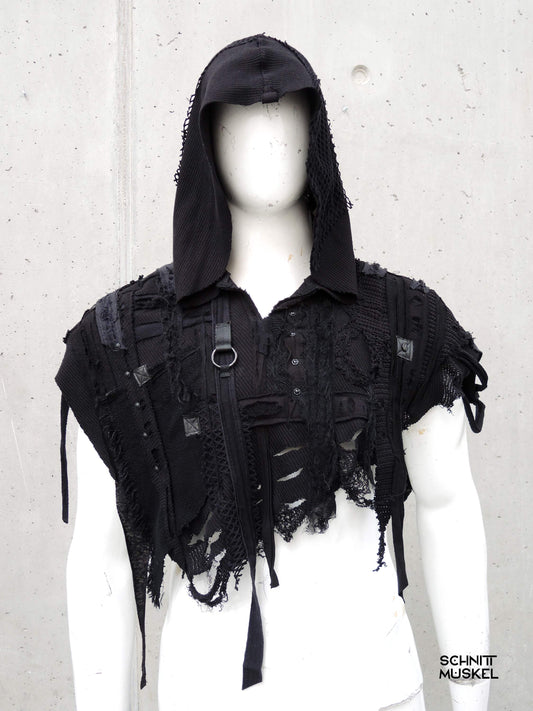 handgemachtes schwarzes Cape mit Kapuze Avantgarde
Post Apocalyptic Cape mit Schnallen und Nieten Unikat
Gothic Cape Unisex mit Kapuze Raw Look