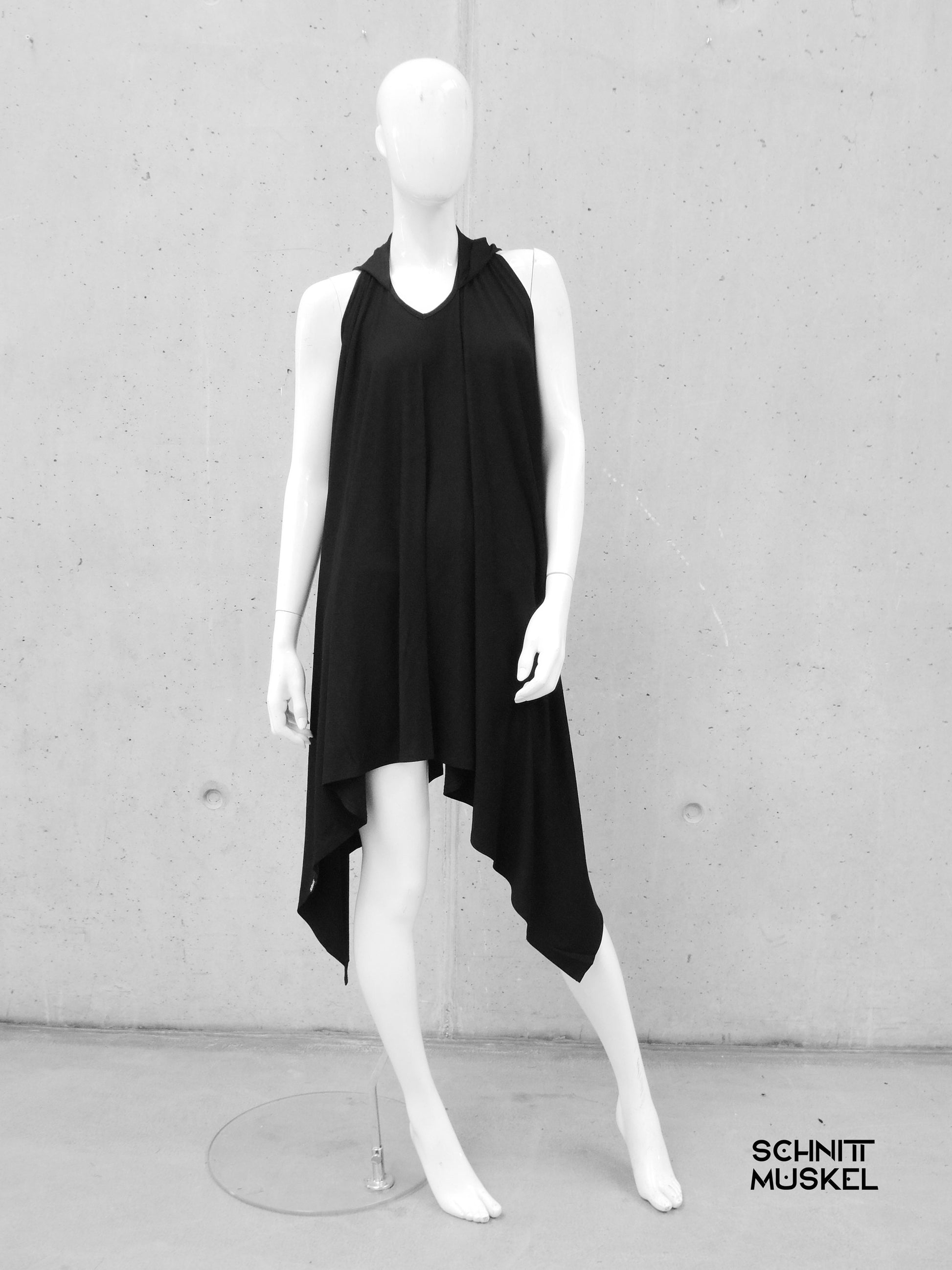 rückenfreies Kleid, rückenfreies Freizeitkleid, postapokalyptisches Kleid, Kapuzenkleid, Kleid mit Kapuze, schwarzes Kleid, darkavantgarde Kleid, darkwear, postapokalyptische Mode