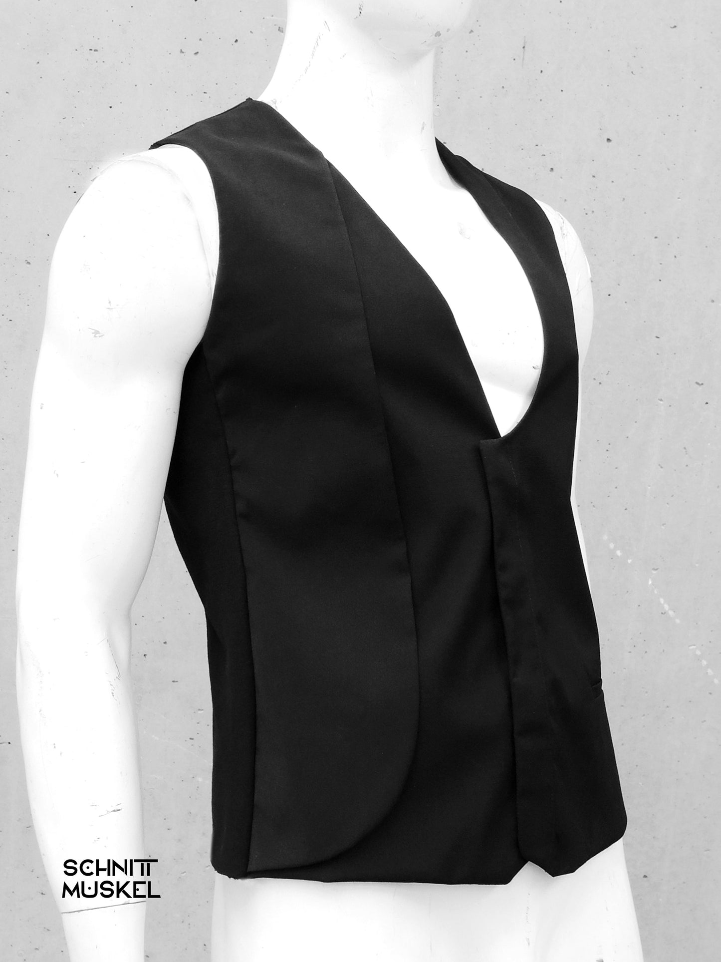 schwarze asymmetrische Weste, darkavantgarde Weste, darkwear, Gothicmode für Herren, Gothicweste für Herren,