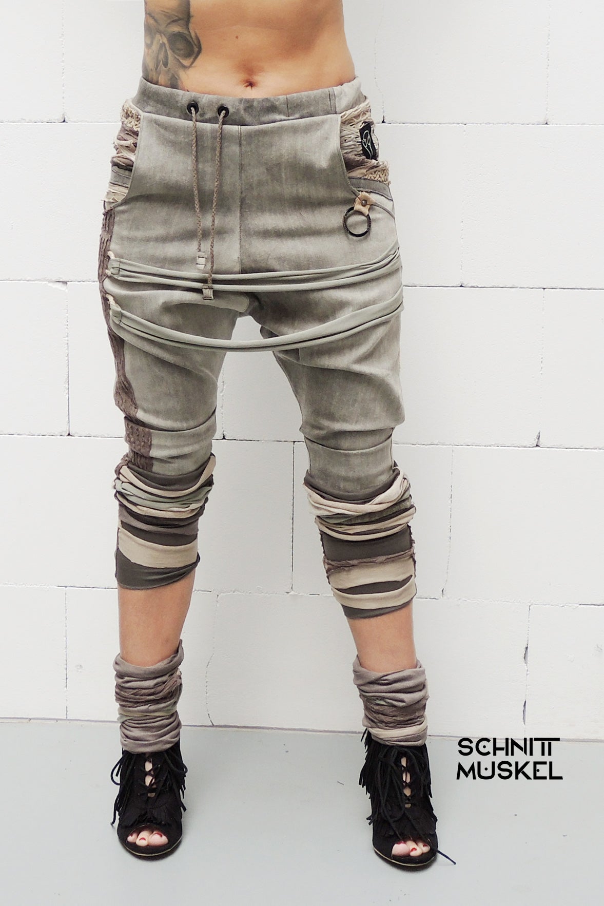 madmax style, burningman hose, burningman pants, postapokalyptische Mode