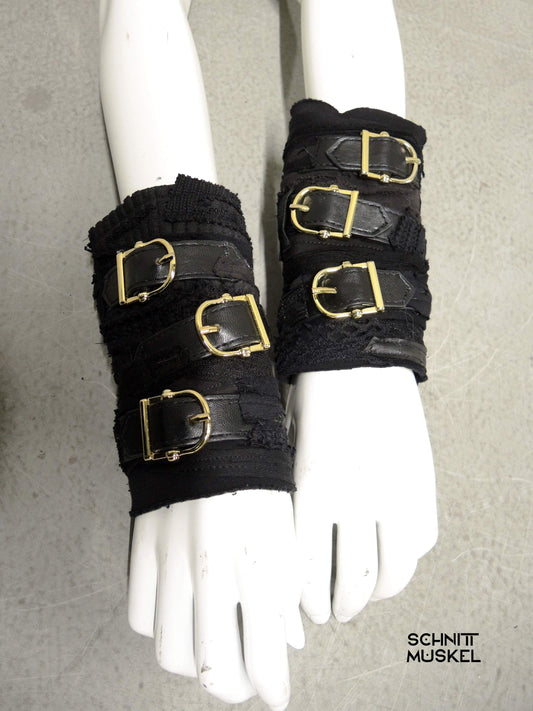 Gothic Armstulpen, Armstulpen mit Schnallen, Armstulpen Schwarz, Armstulpen Cyber