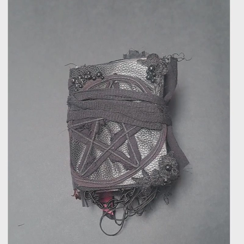 Gothic Grimoire, Gothicbuch, Szenebuch, Gothic Scrap book, düsteres Scrap Book, 