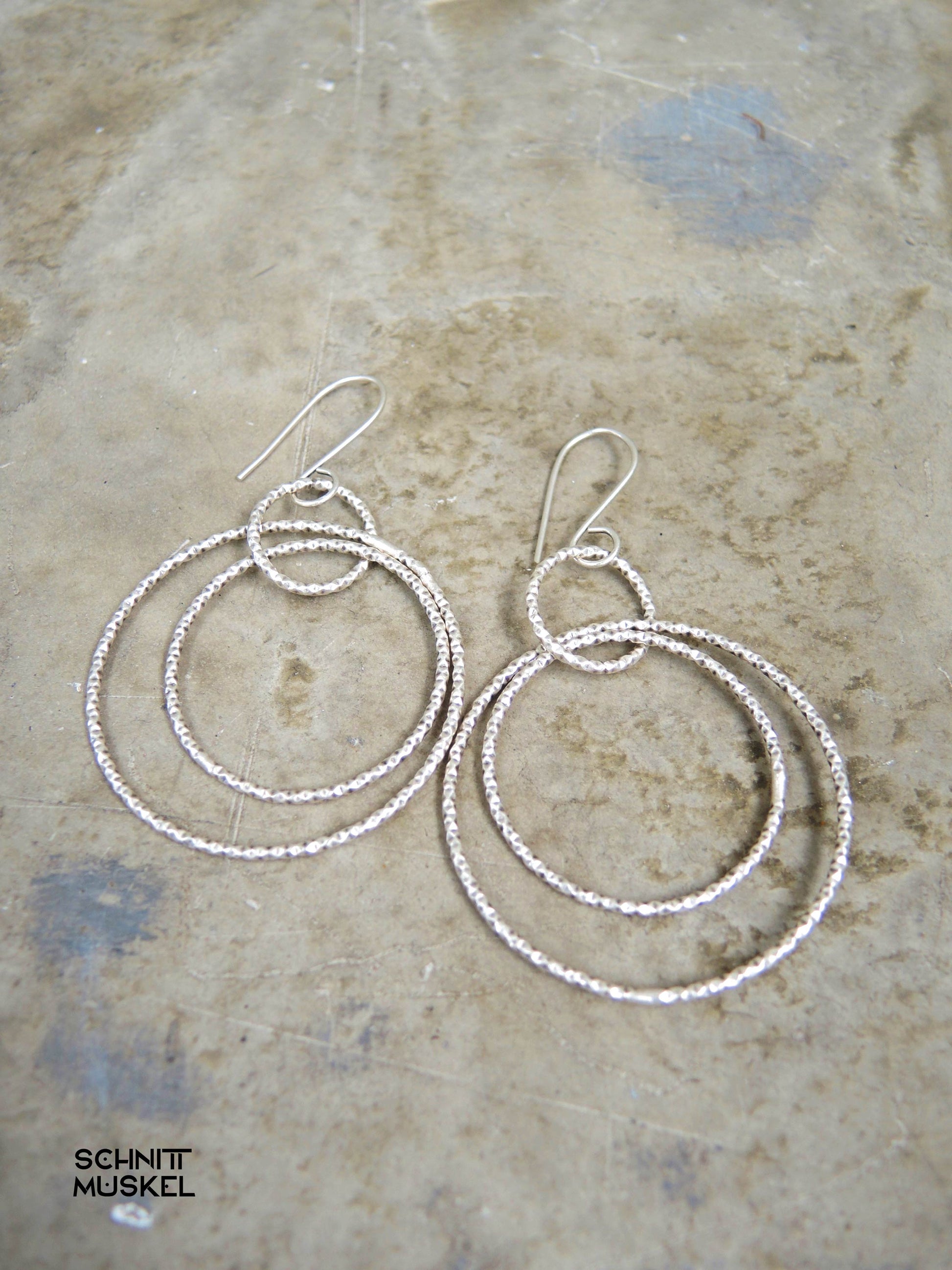 Ohrringe, ZAMAK Schmuck, nicht allergene Ohrringe, Ringohrhäger, darkavantgarde Schmuck