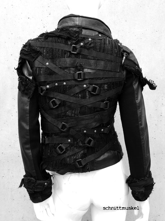 Darkavantgardejacke, Darkavantgarde Mode, darkwear, postapokalyptische Mode, postapokalyptische Jacke, Gothicjacke, Lederjacke Unikatjacke, schwarze Lederjacke distressed