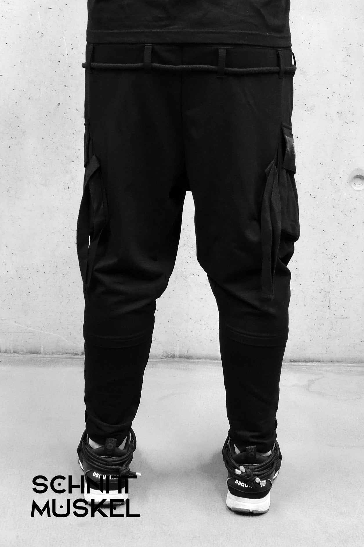 Haremshose, darkavantgarde Hose, Gothicmode, Unisexhose, Jogger, darkwear, urbanninja fashion, darkcyberfashion, darkcyberhose, ninjahose, dropcrotch pants, Hose mit tiefem Schritt