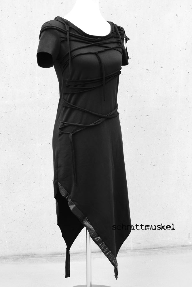 dark avantgarde Kleid, Gothickleid, Streetgoth, T-Shirtkleid schwarz, Gothicmode, asmmyetrisches Kleid, postapokalyptisches Kleid