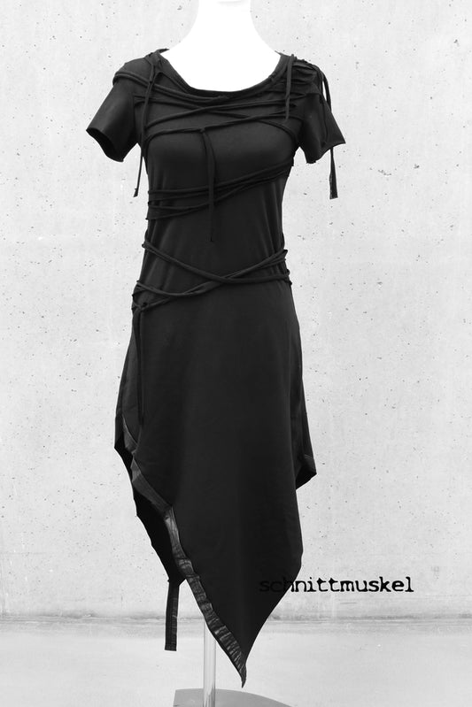 dark avantgarde Kleid, Gothickleid, Streetgoth, T-Shirtkleid schwarz, Gothicmode, asmmyetrisches Kleid, postapokalyptisches Kleid