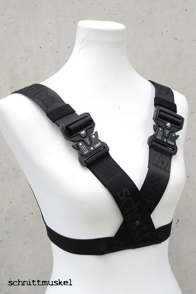 Techwear, Harness techwaer, Cyberfashion, Cyberharness, Urbanninja, Utilityfashion