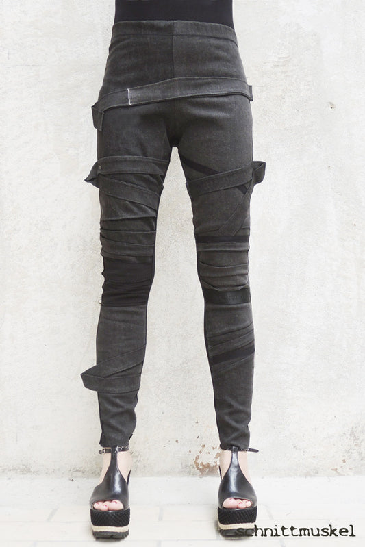 Jeggings, Treggings, postapokalyptische Hose, aussergewöhnliche Jeans, Gothichose, darkavantgarde Mode, darkavantgarde Hose