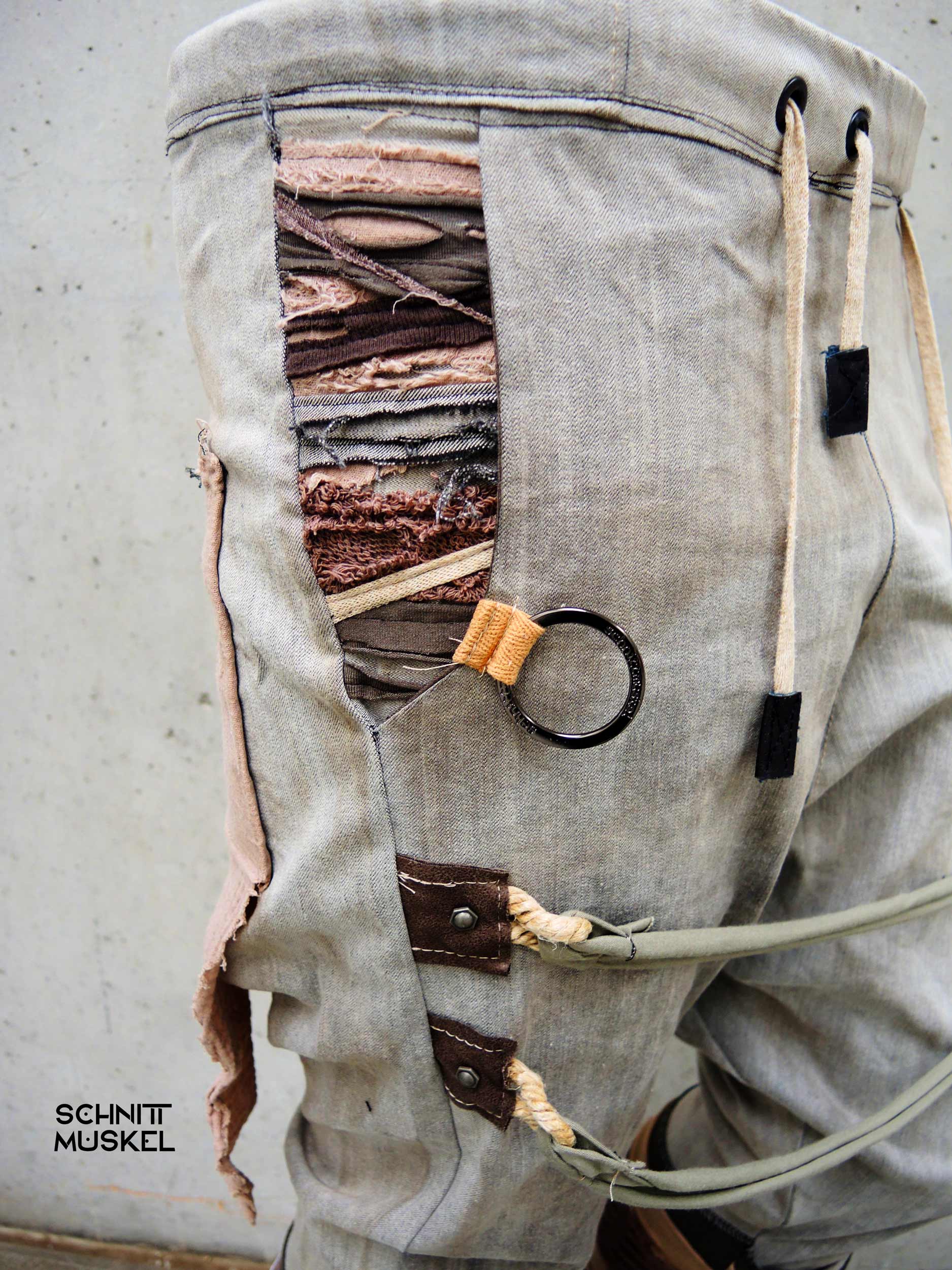 drop crotch pants, Dune Style fashion, madmaxfashion, desertstylefashion, desertfashion, mandalorianpants, sandcolor, sandfarbene Hose