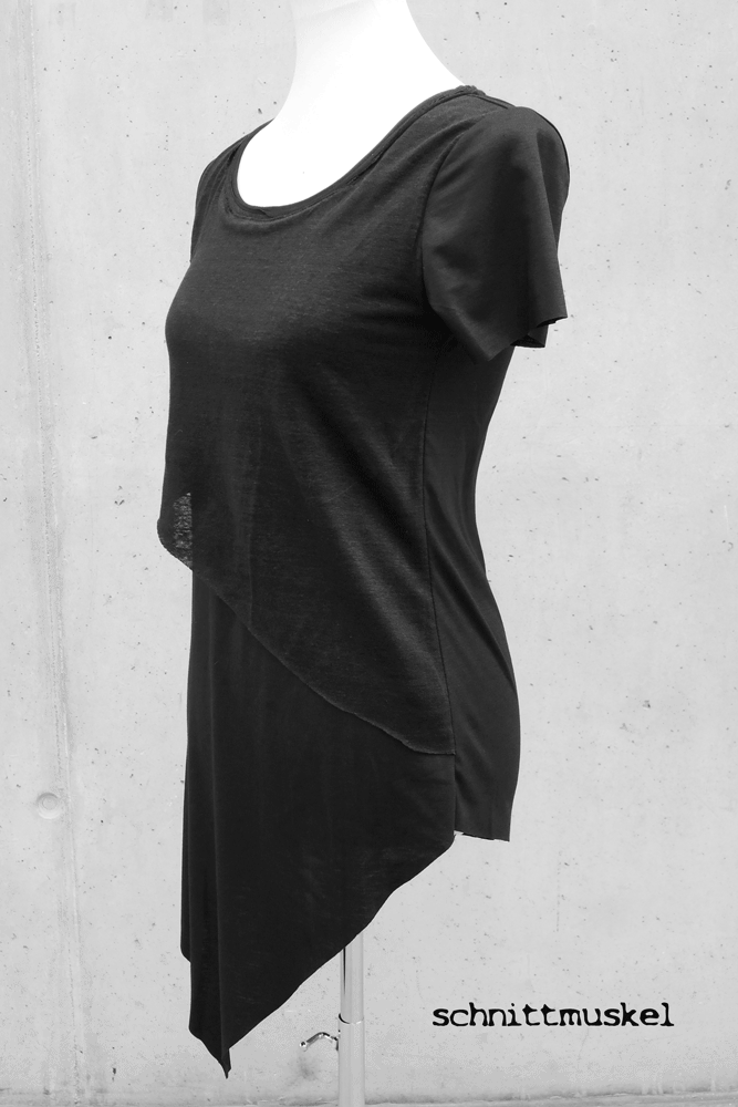 damenshirt darkavantgarde, asymmetrisches Damenshirt, Kurzarmshirt layering,