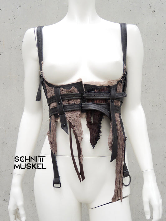 Harnessgürtel, Unternrustharness, Push-up Harness, wasteland, burningman outfit, wastelandfashion, postapokalyptische Mode, Harness, Harness braun, postapokalyptischer Harness, postapocalyptic Harness