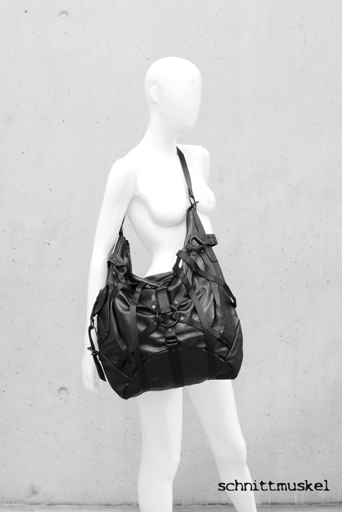 grosse Tasche, Umhängetasche, Gothictasche, darkavantgardebag, ninjatasche, gothicbag, darkwear, Tasche schwarz gross, Umhängetasche