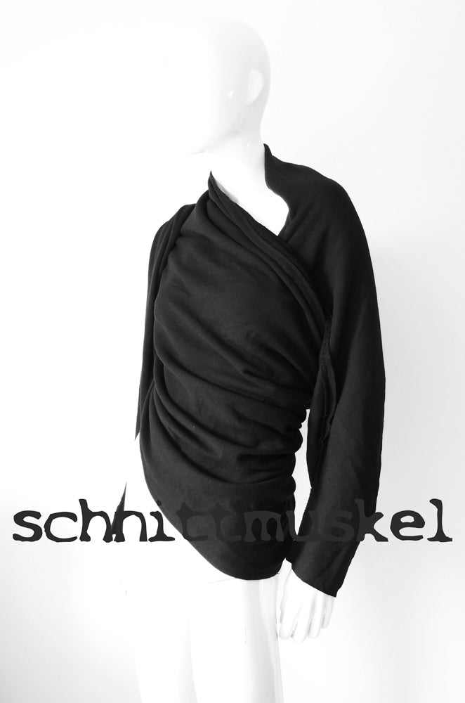 Wickelschal, Schal mit Ärmeln, darkavantgarde, darkavantgarde Mode, drapierter Schal