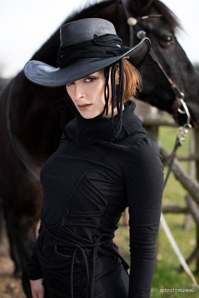 schwarzes Jerseykleid, Kleid mit Schnürung, Winterkleid, langes Gothickleid, darkavantgarde Kleid, darkavantgarde